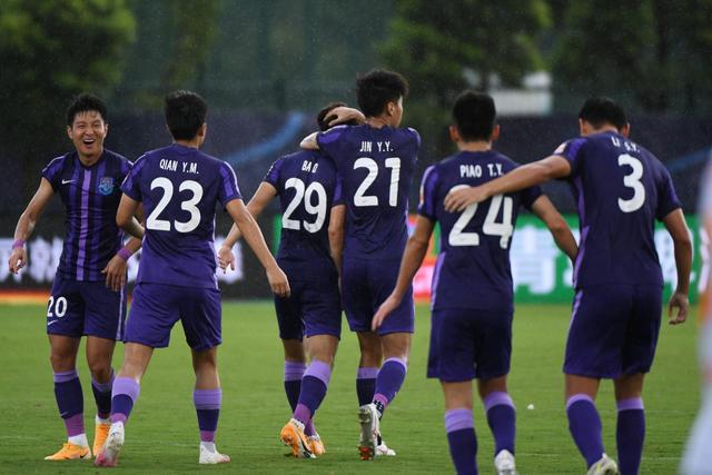 中国女篮和三人女篮共18人获体育运动荣誉奖章