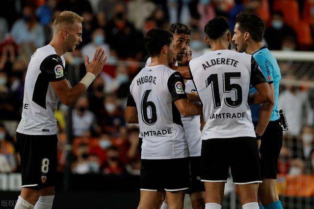 崔永熙31+10广州胜浙江 高登31分四川不敌北控